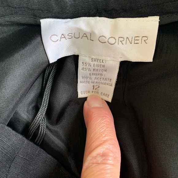 Linen Dress Capris - Picture 2 of 3